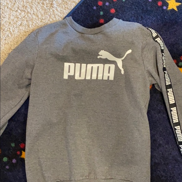 Boys puma crewneck barley worn. - Picture 1 of 1